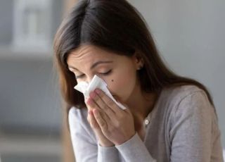 Rinite e sinusite recorrentes podem indicar inflamação no organismo, alerta especialista