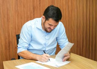 Prefeito Renato Junior anuncia concurso para auditor fiscal da Semef com salário inicial de R$ 27 mil