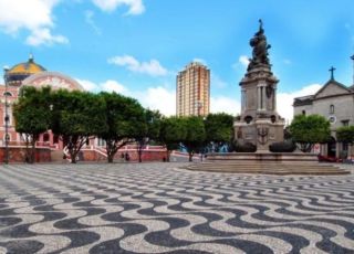 Largo de São Sebastião recebe festival gratuito com shows, gastronomia e artesanato neste sábado