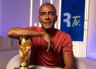 Romário critica renovação de Ancelotti e chama Casagrande de ''imbecil''