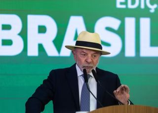 Lula recupera apoio entre beneficiários do Bolsa Família e chega a 70% das intenções de voto