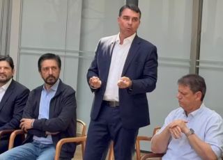 Flávio Bolsonaro agradece Tereza Cristina, respeita decisão do PP e mantém busca por vice até prazo final