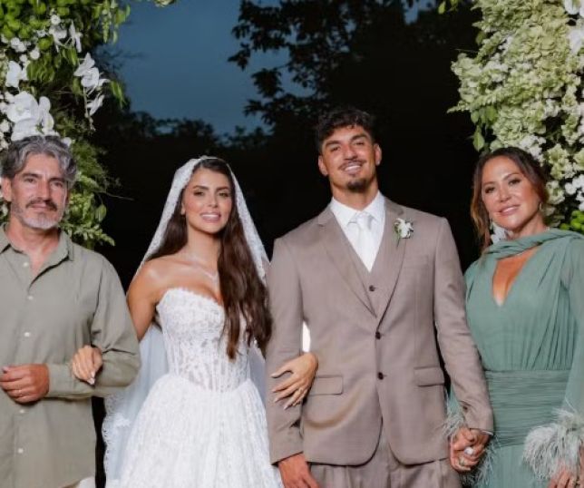 Mãe de Gabriel Medina celebra chegada do primeiro neto: 'São coroa para as nossas cabeças'