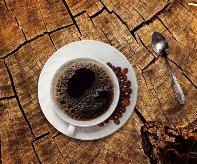 Café pode fortalecer a saúde intestinal ao aumentar diversidade da microbiota, diz especialista