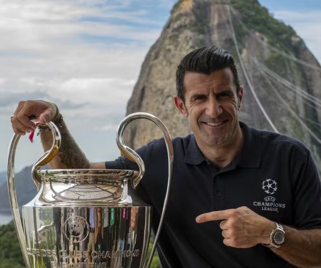 Figo pede renúncia de Infantino e dispara: ''É o comportamento mais baixo que já vi no futebol''