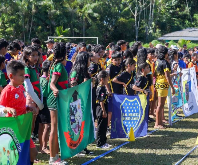 Esporte e integração reúnem cerca de 300 estudantes na 4ª edição da Municipíadas Ribeirinha da Prefeitura de Manaus