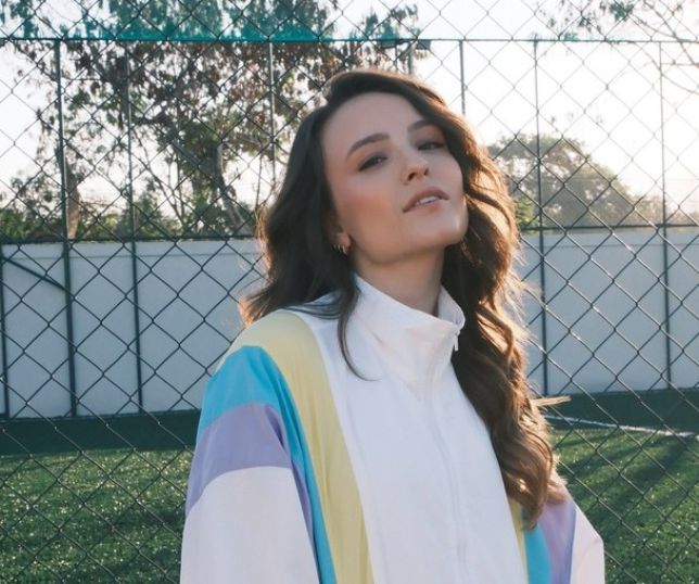 Larissa Manoela vence os pais na justiça pela segunda vez