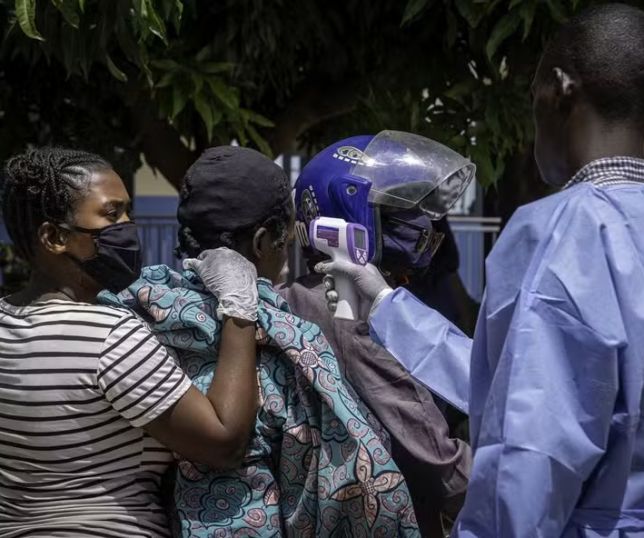 Congo receberá 70 mil doses de vacina contra o Ebola para tentar conter surto