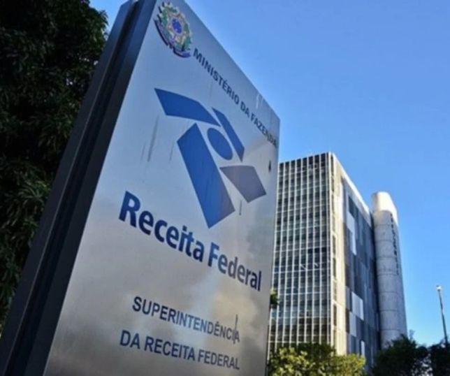 Governo arrecada R$ 289,3 bilhões em julho e bate recorde para o mês