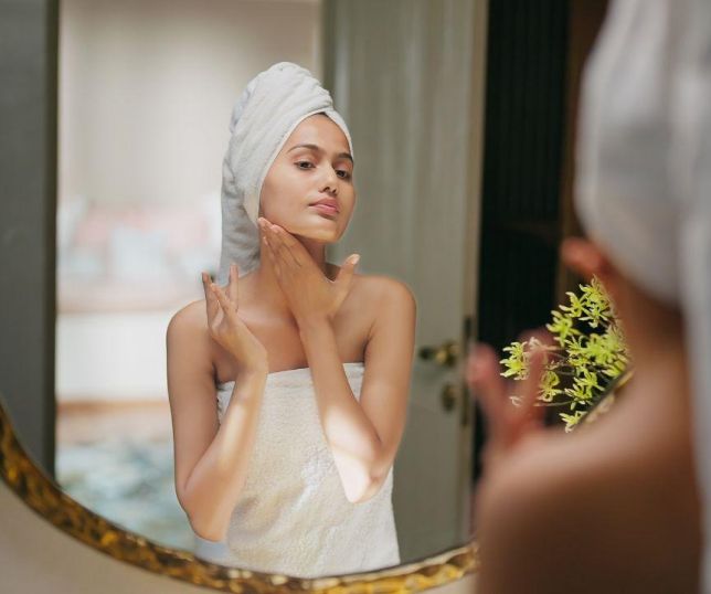 Menos é mais: descubra os perigos de usar muitos produtos no skincare