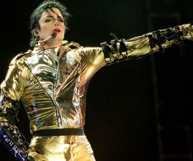 Michael Jackson faria 68 anos neste sábado (29) e cantor mantém legado na música e ações de solidariedade