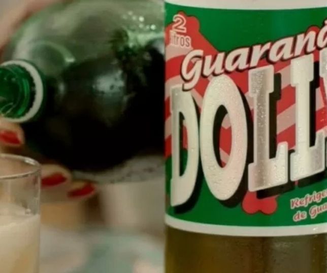 Você sabia? Dolly já travou uma longa disputa contra a Coca-Cola