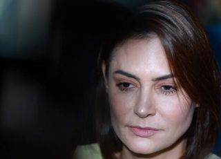 Michelle Bolsonaro diz que decidirá candidatura ao Senado após conversa com Jair Bolsonaro