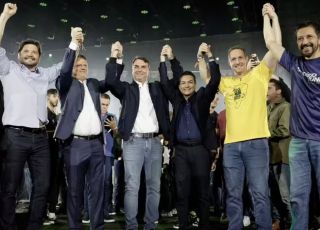Tarcísio oficializa candidatura à reeleição e reafirma apoio a Bolsonaro durante convenção em São Paulo