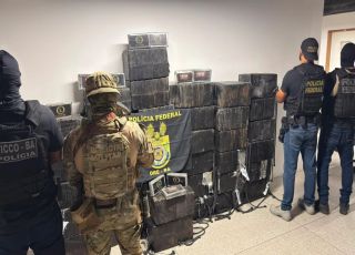 Nove suspeitos são presos e carga milionária de cocaína que iria pra Europa é apreendida no Porto de Salvador