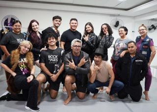 Teatro Amazonas recebe 'Rock of Ages' em celebração aos 23 anos do Grupo Gérbera+