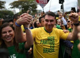 Flávio Bolsonaro estreia agenda em São Paulo ao lado de Ricardo Nunes