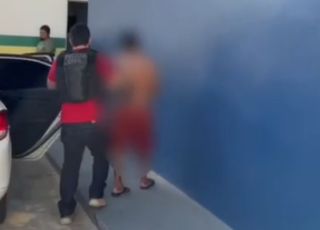 Padrasto é preso em flagrante por suspeita de estuprar enteada de 11 anos em Manaus. VEJA VÍDEO E REPORTAGEM DO '‘PORTAL DO ZACARIAS'’ AO VIVO