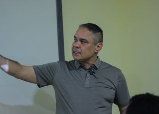 “População foi prejudicada”, diz coronel Vinícius Almeida sobre delegacia digital barrada por delegado Péricles