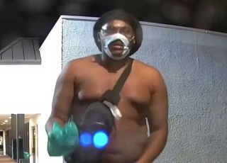 Polícia de cidade nos EUA caça 'defecador em série' suspeito de aterrorizar comerciantes