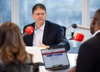 Tarcísio diz que Polícia cumprirá decisão do STF e enviará à Polícia Federal provas sobre ONG ligada a 'Dark Horse'