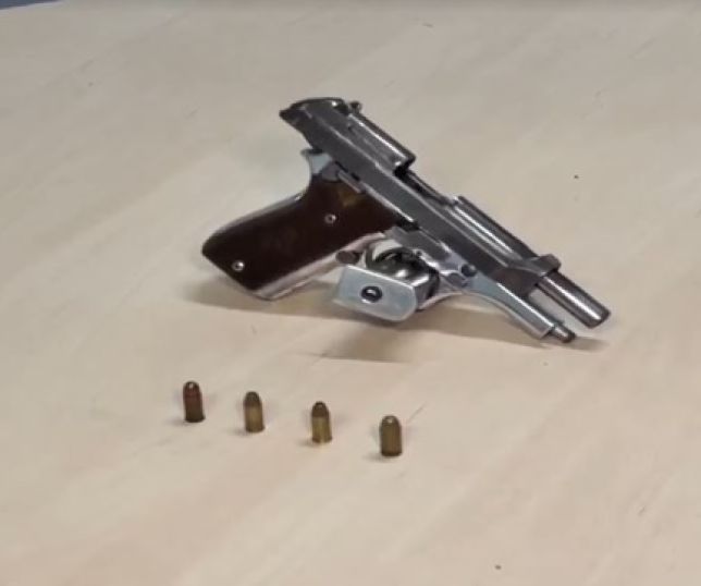 Traficantes escapam do flagrante, mas rocam apreende pistola e munições no bairro Japiim, Zona Sul de Manaus. VEJA VÍDEO E REPORTAGEM DO 'PORTAL DO ZACARIAS ' AO VIVO