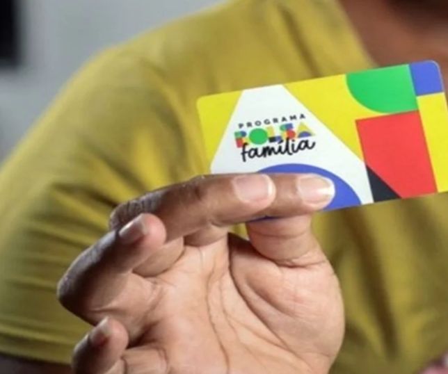 Reajuste do bolsa família exigirá remanejamento de R$ 22,7 bilhões no orçamento de 2027