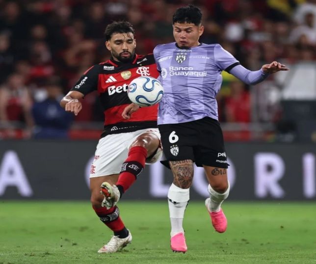 Flamengo busca empate no maracanã e garante vaga na semifinal da libertadores