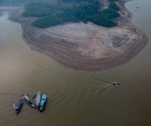 Baixa dos rios na Amazônia reacende disputa sobre cobrança de taxa de seca