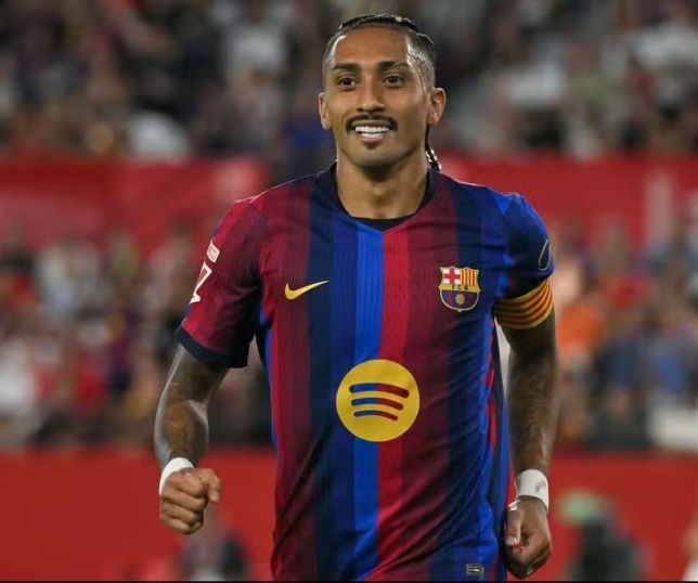 Raphinha supera Neymar, Eto'o e Mbappé em número de hat-tricks no Espanhol