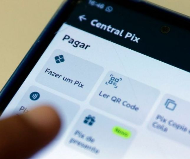 PIX terá novas regras de segurança e mudanças em contas-salário a partir de 2027