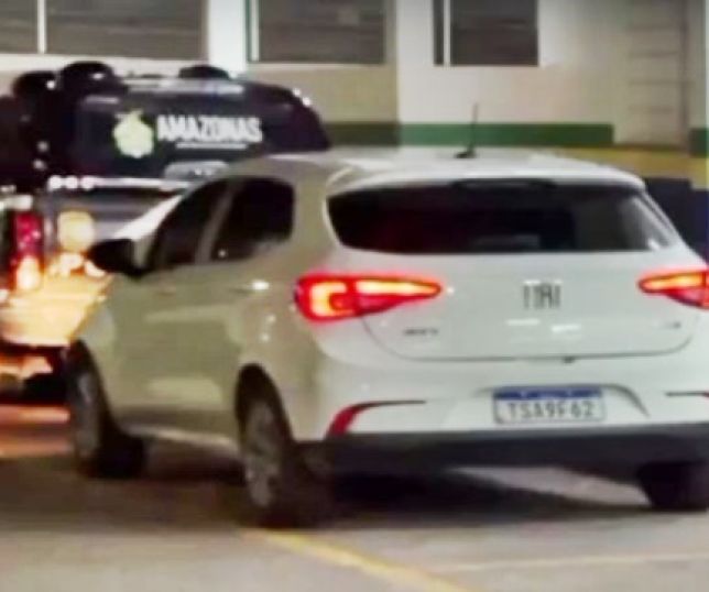 ROCAM recupera carro roubado  e usado em vários arrastões nas Zonas Oeste, Norte e Leste de Manaus