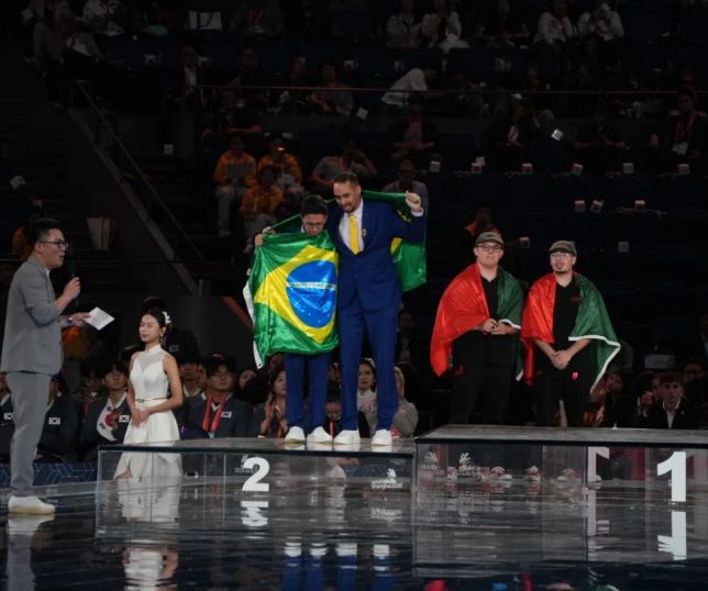 Brasil conquista oito medalhas na maior competição de educação profissional do mundo