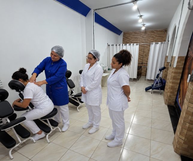 Em Manaus, escola inaugura centro de práticas com 15 laboratórios e amplia oferta de bolsas