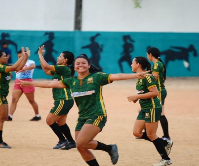 Ketlen decide no fim, e Ouro Verde elimina Atrium FC no Peladão 2026