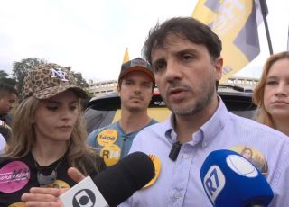 Defesa de Renan Santos pede ao TSE revogação de decisão de Toffoli que restringiu campanha digital