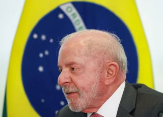 Lula sanciona lei que amplia oferta de medicamento para AVC e infarto no SUS