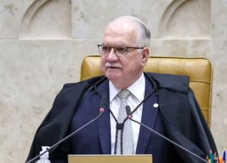 Fachin reforça defesa da Constituição em meio à crise dentro do STF