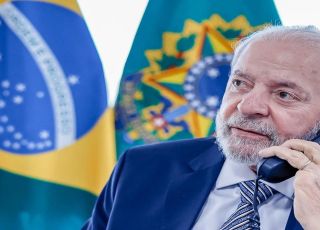 Lula conversa com Fachin antes de ministro intervir em disputa sobre comando da Polícia Federal