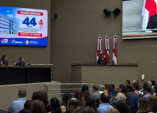 Deputado Sinésio Campos destaca defesa da saúde pública e valorização da vida nos 44 anos do Hemoam