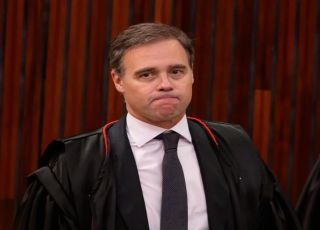 Mendonça explica pedido presencial de relatório sobre Moraes e cita preocupação com sigilo