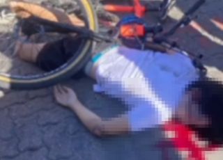 IMAGENS FORTES! Menino com transtorno do espectro autista morre após ser atropelado por ônibus enquanto andava de bicicleta em Fortaleza. VEJA VÍDEO