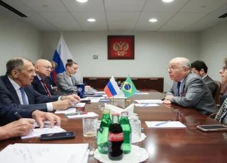 Mauro Vieira e Lavrov discutem eleições brasileiras durante encontro em Nova York