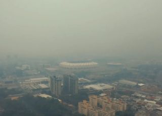 Fumaça volta a encobrir Manaus e qualidade do ar permanece em nível péssimo. VEJA VÍDEOS