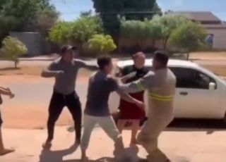 Viraliza confusão durante corte de energia e trabalhador da Equatorial é atacado em Santarém. VEJA VÍDEO