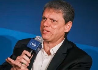 Tarcísio afirma que é a favor do fim das bets, mas se posiciona contra a forma como MP foi anunciada