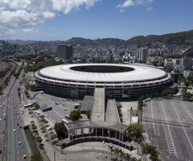 Vasco vai à Justiça para jogar contra o Boca no Maracanã e pede multa de R$ 1 milhão