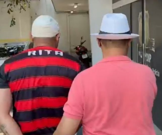 Foragido e condenado por tráfico, ‘Leandrão’ é preso na Praça 14, Zona Sul de Manaus. VEJA VÍDEO