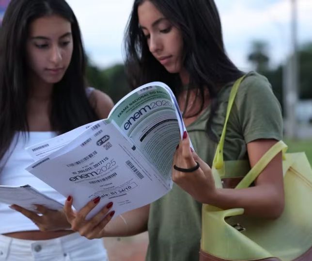 Enem 2026: falta um mês; veja o que ainda vale a pena estudar e revisar
