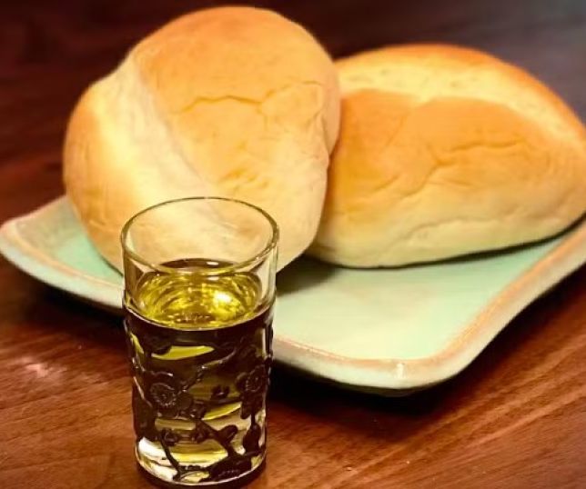 O consumo de azeite antes de carboidratos reduz o aumento inicial da glicemia